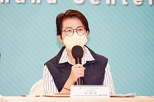 幼兒疫苗改集中造冊 家長氣炸批「先搶先輸」！黃珊珊：疫苗夠沒有輸贏