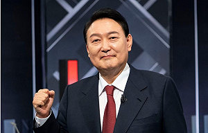 嚇到不敢休假了！尹錫悅施政滿意度低於三成 放假選擇在家「思考國政」