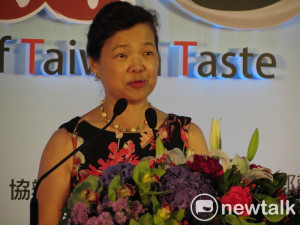 顧立雄「接主委」當禮物 王美花生日不快樂