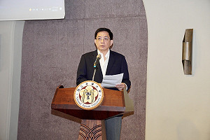 管中閔悲痛嘆僅2學生向他打招呼 意外釣出大票學生抱怨校園問題