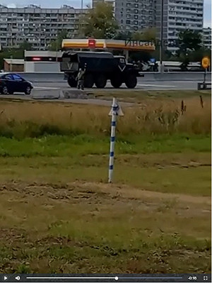 (影) 前線失利 普丁遭政變? 網傳莫斯科市中心有卡車攔路 軍車出沒首都 假的!