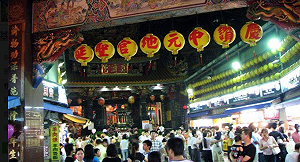 迎奠濟宮開漳聖王聖誕 廟宇巡禮加廟口小吃超速配