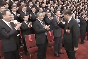 吃乾抹淨！胡春華在習近平面前拍手祝連任 辛酸畫面流出
