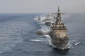 實彈模式！ 韓13戰艦轟三千尺高「敵軍」 不讓北韓無人機飛尹錫悅頭上