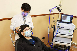 嘉基引進非侵入性新儀器 治療頑固型憂鬱症