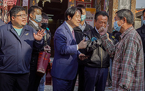 嘉義走春被喊「總統好」 賴清德喊話：重新擦亮綠色執政招牌