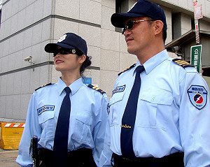 立院初審通過 保全年齡放寬至70歲 未滿20歲不得擔任