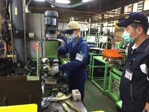 專論》高教學歷貶值與階級複製 企業應打破學歷迷思   提昇青年勞參率 