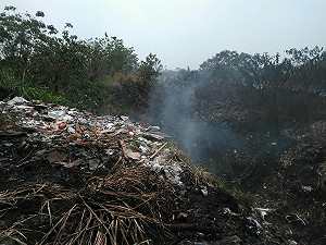 遭棄廢棄物焚燒空污 屏東環保局喊重罰