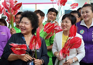 母親節快樂！花媽 劉世芳送吼賀原來長這樣