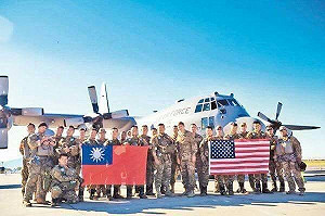 美退役海軍少將：未來1年內可以看到美台軍隊一起行動