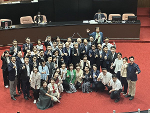 會期落幕陳建仁赴立院致意 民進黨團：完成172件議案改革大