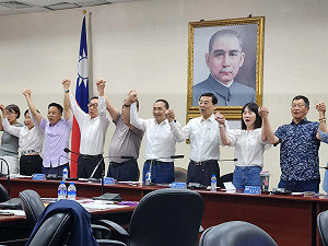 侯友宜反核立場大轉彎 卓冠廷嗆 : 被自己出的考題死當！