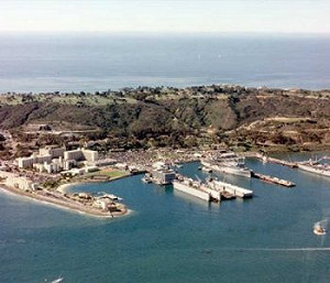 美國海軍船艦訓練撞上碼頭 5名特戰部隊成員受傷