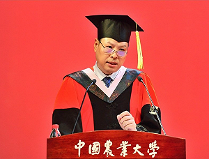 這院長反了！畢業致詞諷「強行變碼」「指鼠為鴨」亂象 遭陸網噤聲