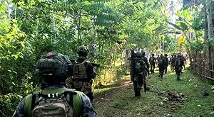 菲清剿新人民軍釀19死! 內含外國人與記者惹議 副總統莎拉表態引政治動盪