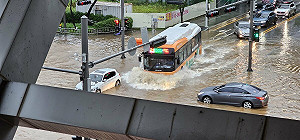 南韓暴雨釀33死 水淹地下隧道持續救援