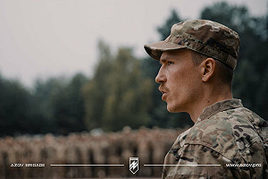 英雄回歸！亞速營指揮官重回烏軍 上巴赫穆特戰場高喊：恢復烏克蘭領土