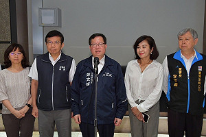 侯友宜獲蔣經國親頒十大傑出青年？鄭文燦：讚美要根據事實