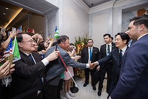 賴清德出訪遭藍營批沒太多可發揮空間 柯建銘嘆：在野毫無主權意識