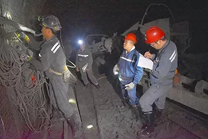 （影）剛做完安檢 貴州礦區就起火 16人遭活埋 中國國務院下令徹查