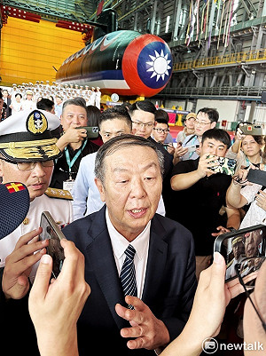 台灣國造潛艦重大推手 蔡英文：黃曙光頭髮越白、眼神越堅定