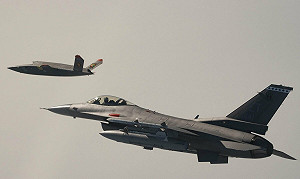 中美戰機終極對決! 巴基斯坦辦14國聯合軍演 殲-10與梟龍大戰F-16、F-15