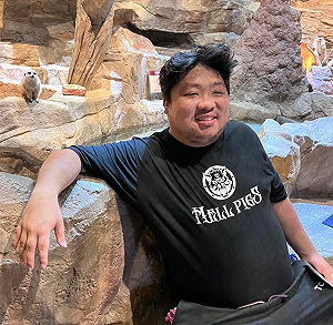 統神瘋狂抱怨新手機太貴！003怒反擊：以後都打公共電話