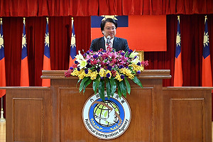 網傳民眾遭情治機關監聽資料 林右昌：認知作戰三分真、七分假