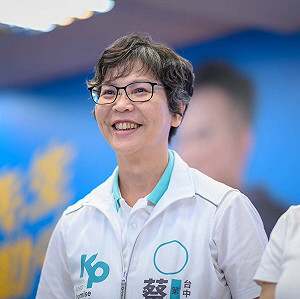 柯粉網紅館長、愛莉莎莎受邀民眾黨尾牙 蔡壁如：沒人通知我 什麼尾牙？