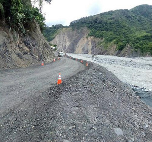 才通車4天 憂桃源勤和便道遭沖斷
