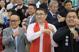 謝國樑竟動員家族企業罷免議長童子瑋？綠議員批經不起監督、藐視立法權
