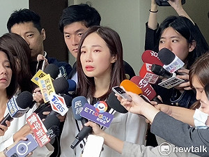 楊寶楨請辭哽咽落淚堅稱「沒內鬥」 黃光芹立刻開酸：搞得好像發生政治風暴