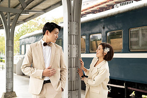 黃瀞瑩臉書公布婚訊 柯文哲與王世堅同當結婚書約證人