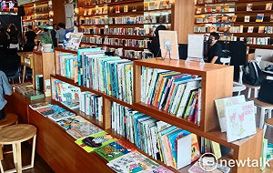 蔡志浩「不買書」只借書遭炎上！他致歉並細數「獨立書店訪視員」觀察