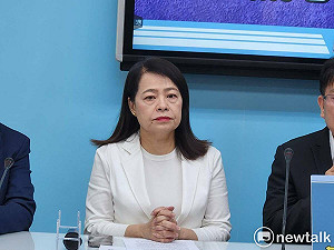 柯建銘籲罷免41席區域藍委 許宇甄稱：想保住總召職位？