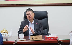 豪雨狂炸新竹縣！ 縣府甩鍋給地方自行決定放假遭怒砲 楊文科道歉了