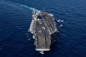 專論》又偷拍了！韓國釜山中國留學生無人機偷拍軍艦事件