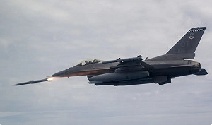 澤連斯基大讚F-16戰果優異 俄媒回嗆 : 「黑色星期一」只是開始.....