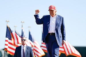 川普將重返白宮! 專家 : 貿易衝突加劇、赤字升高、貧富差距更大 世界準備好了嗎？