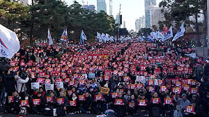 專論》蓋洛普：韓執政黨民調不降反升 尹錫悅短命戒嚴後一個月