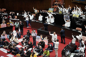 藍白強行通過亂政三法 民進黨喊話公民站出來：將採取救濟手段