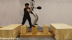 (影) 中國發表新機器人學習框架 宇樹拍片澄清造假 網友：仍有許多疑點