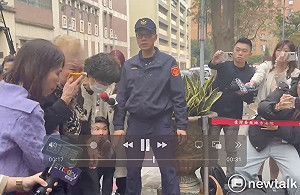 柯文哲聲請解禁今下午開庭 柯媽掩面哭與陳佩琪現身北院
