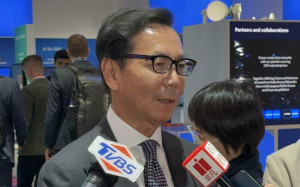 新台幣「2字頭」 蔡明忠示警：急換匯易掉下月台 