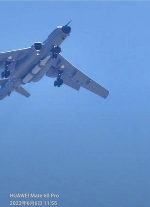 解放軍轟-6升級未結束! 掛載空射型彈道導彈 中媒 : 等同於戰略轟炸機