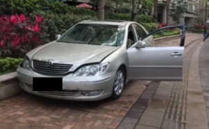 三峽車禍老翁是違規慣犯！停交叉路口紅線　開車衝撞人行道畫面全都曝