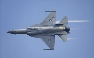 印度空戰失利後「轉彎」施壓俄羅斯! 企圖斷供巴基斯坦梟龍戰機引擎