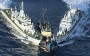 報復民兵船在釣魚台海域被「夾頭」撞擊? 遼寧號刻意逼近日本領海航行