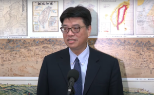 館長自詡「和平大使」赴中國  邱垂正提醒：應重視社會觀感